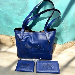 Coach Royal Blue Leather Tote with Matching Log Zippy Wallet & Wristlet